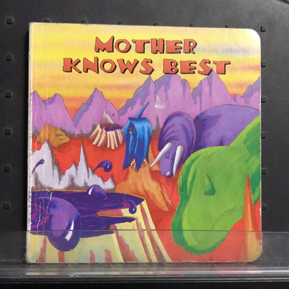 “Mother knows best” dinosaur adventure board book - Picture 2 of 11